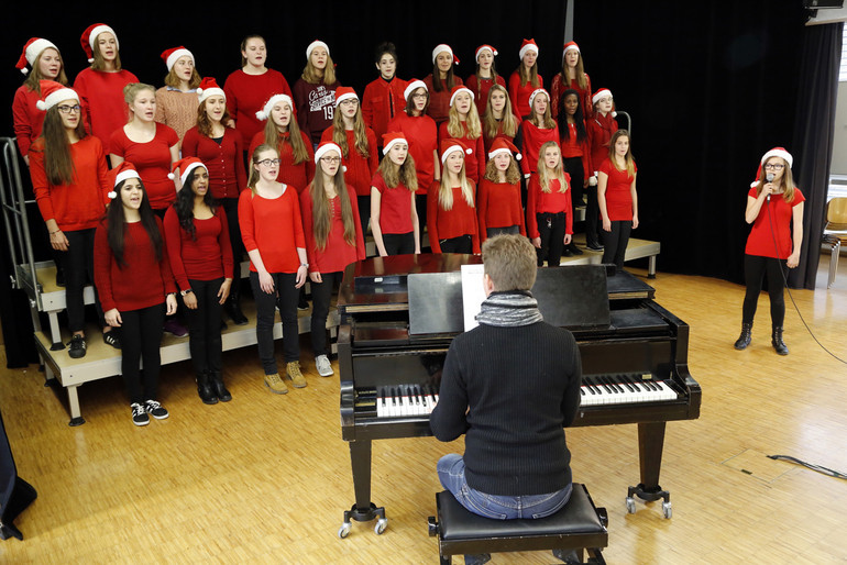 Le choeur du Collège de Delémont, 10 décembre 2015. (Roger Meier)