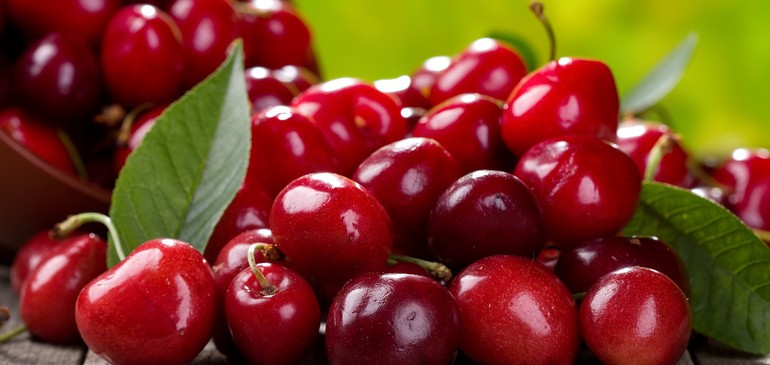 Des cerises gratuites à la récré!