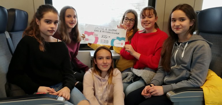 Vente de patisseries pour l'action coeur à coeur